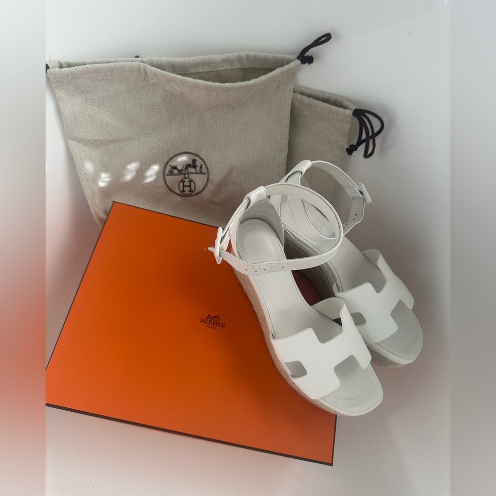 Hermès White Sandals